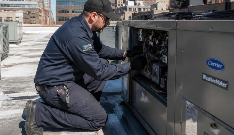Commercial rooftop unit maintenance